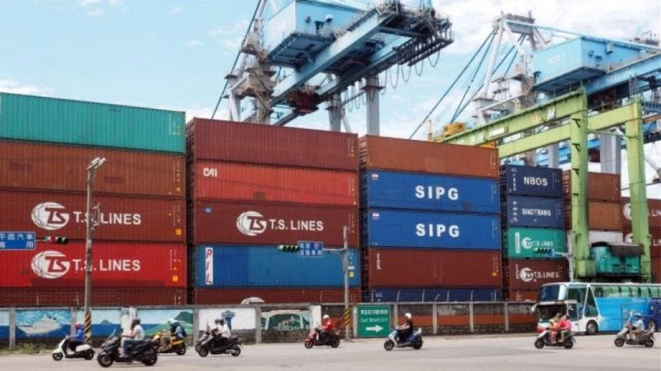 Politico: Πρόστιμο 200 εκατ. στην Ελλάδα για δίκτυο απάτης με κινέζικα προϊόντα